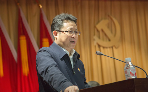 宜化集團(tuán)召開2019年慶?！拔逡弧眹H勞動(dòng)節(jié)暨表彰大會(huì)(圖12)