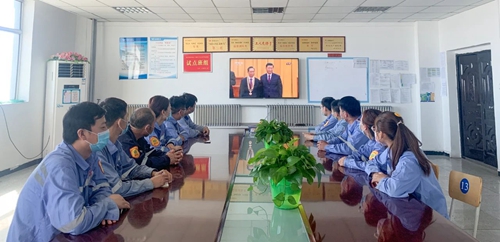 向抗疫英雄致敬！宜化集團組織收看全國抗擊新冠肺炎疫情表彰大會(圖5)