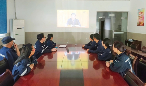 向抗疫英雄致敬！宜化集團組織收看全國抗擊新冠肺炎疫情表彰大會(圖7)