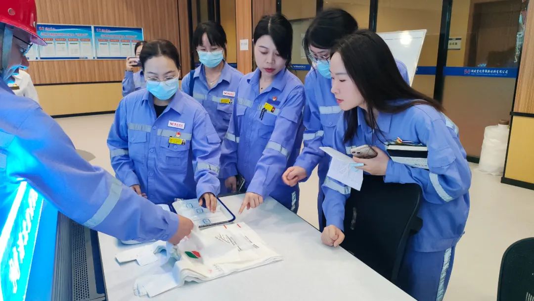 參觀新項目感受新變化更添新干勁！股份公司組織青年職工交流座談