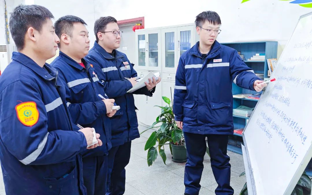 新疆宜化熱電分廠發(fā)電三班：夯實班組基礎，推進自主管理(圖3)
