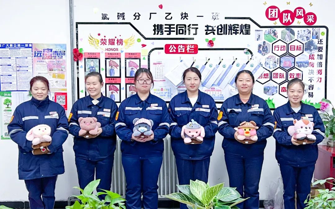 新疆宜化乙炔車間運(yùn)行一班：立足崗位強(qiáng)技能，凝心聚力創(chuàng)佳績(jī)(圖3)