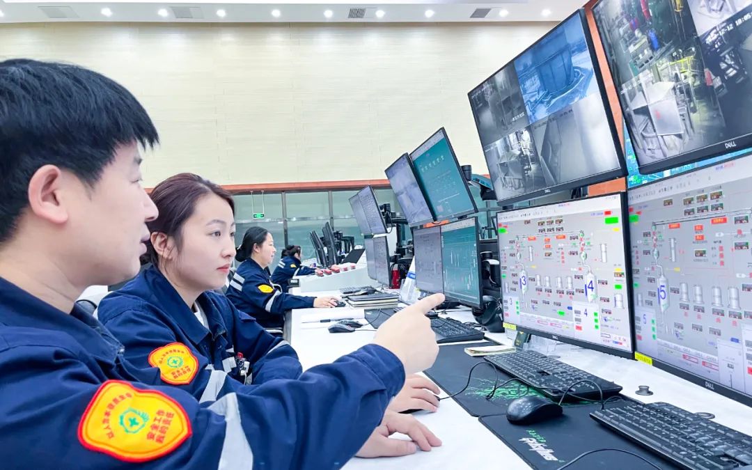 新疆宜化乙炔車間運(yùn)行一班：立足崗位強(qiáng)技能，凝心聚力創(chuàng)佳績(jī)(圖4)