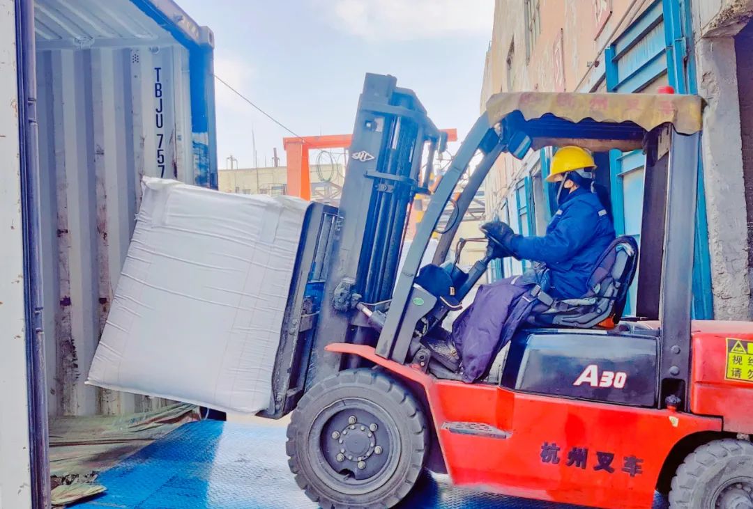 揚帆出海！內(nèi)蒙宜化開啟綠色物流新模式(圖4)