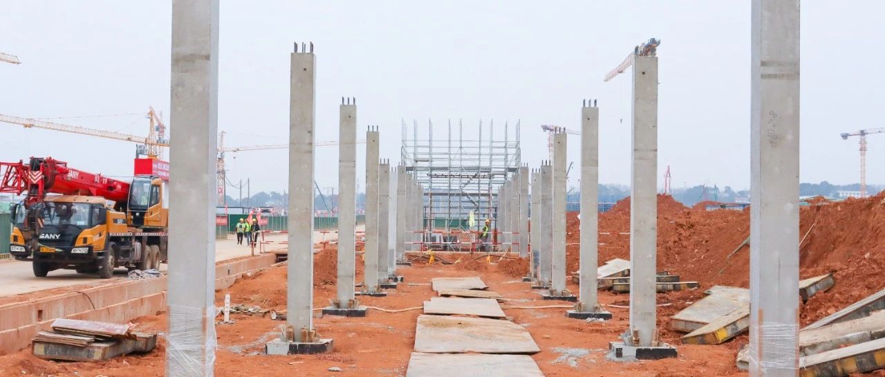 工程建設(shè)跑出加速度！磷化工項目預(yù)制管廊開始安裝